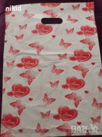 бяло червени пеперуди сърца Love торбички за подарък подаръчни 30*40 см