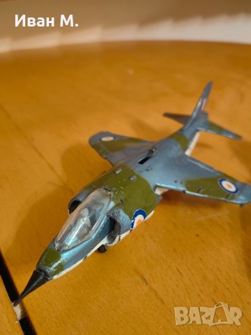 метални самолети Dinky toys , снимка 4 - Други ценни предмети - 43454390