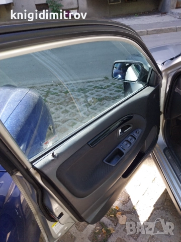 Продавам Волво В 40,1,8-2001 г. , снимка 11 - Автомобили и джипове - 51756490