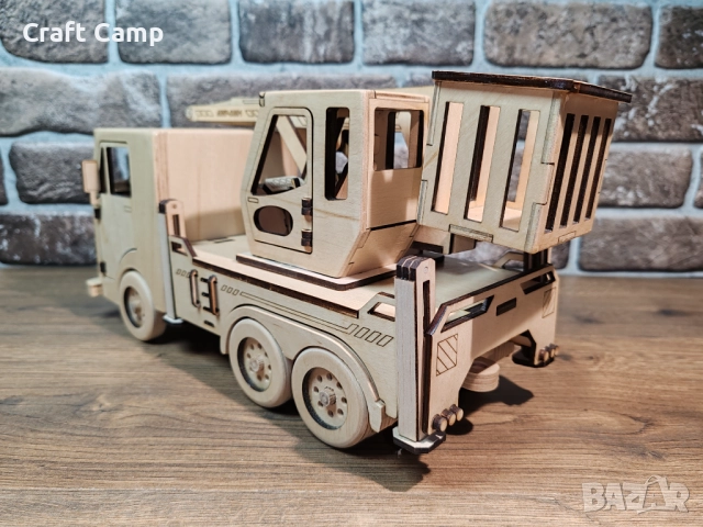 Дървен модел на камион – Вишка / Автовишка – Craft Camp, снимка 5 - Коли, камиони, мотори, писти - 52774936