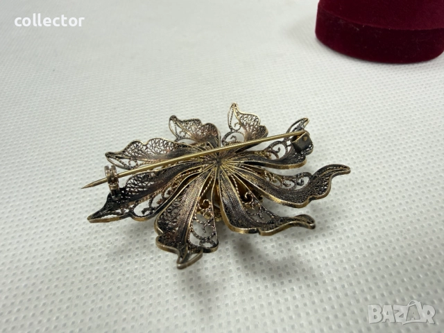 Филигранна сребърна брошка с позлата. №7794, снимка 9 - Колиета, медальони, синджири - 52927820