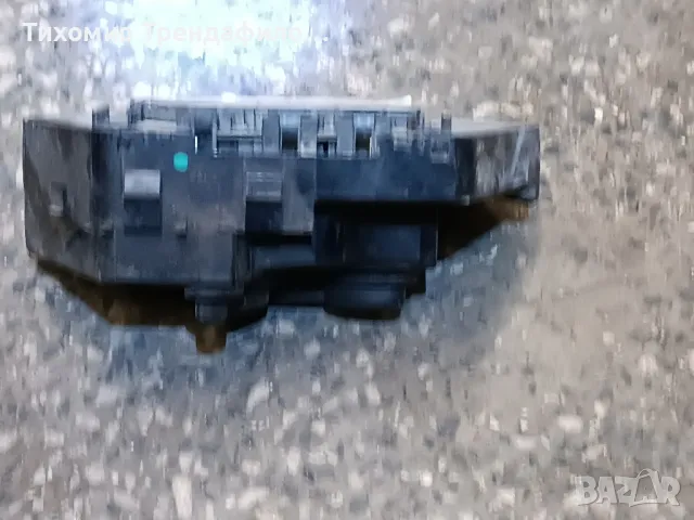 Бутони панел задна лява седалка Mercedes S Class W220  2208211358 , 220 821 13 58 , 03 4630 71, снимка 2 - Части - 49276606