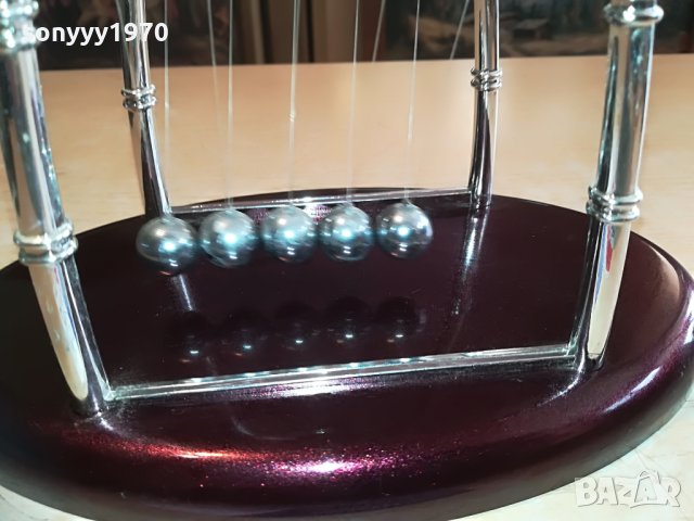 люлката на нютон с метални топчета-23х18х14см, снимка 4 - Колекции - 28355308