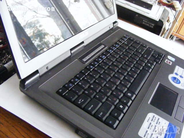 Работещ лаптоп ASUS X51R на части