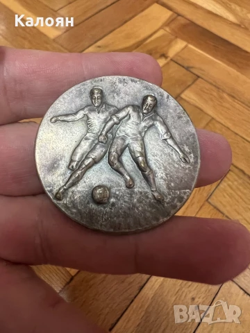 Плакет футболен