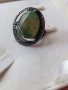Дизайнерски сребърен пръстен със зелен ахат ръчна изработка