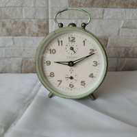 Стар часовник / будилник - PETER - Made in Germany - 1970г., снимка 1 - Антикварни и старинни предмети - 35652195