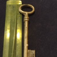 Голям стар бронзов ключ перфектно състояние за КОЛЕКЦИОНЕРИ 41008, снимка 8 - Други ценни предмети - 43279576