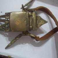 Стара бронзова барутница., снимка 3 - Антикварни и старинни предмети - 43925670