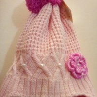 Детска плетена шапка Розова, снимка 1 - Шапки, шалове и ръкавици - 27860376