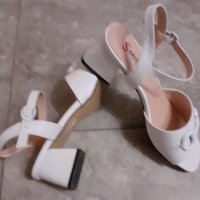 Бели дамски сандали 38 номер, снимка 3 - Сандали - 37192181