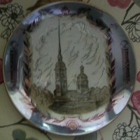 Красива руска порцеланова чиния за стена, снимка 1 - Антикварни и старинни предмети - 36665742