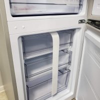 Чисто нов хладилник с фризер HOOVER, снимка 2 - Хладилници - 39589990