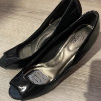 Обувки на висок ток токчета лачени черни, снимка 5 - Дамски обувки на ток - 34766965