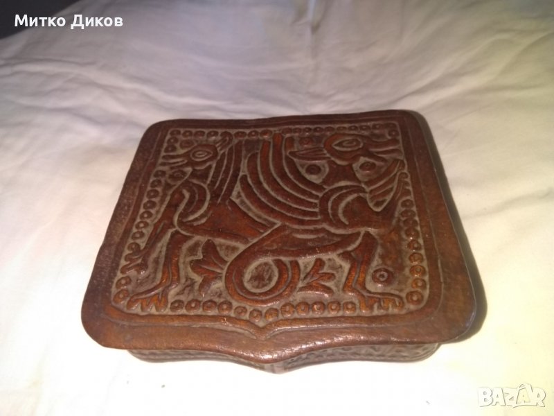 Кутия Рилски манастир хенд мейд от соца естествена кожа 170х150х40мм, снимка 1