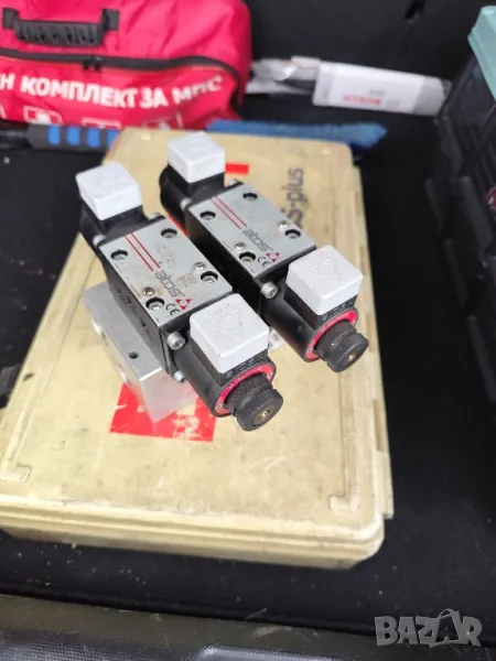 Хидравличен разпределител електрически , снимка 1