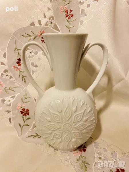 порцеланова ваза, снимка 1