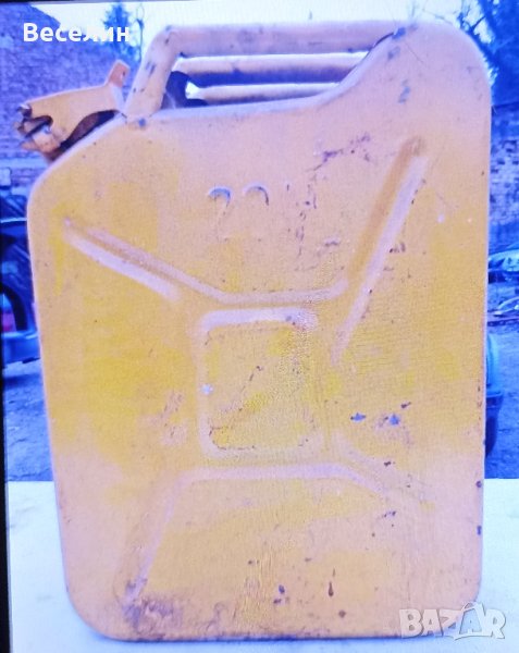 Продавам метална туба за бензин, снимка 1