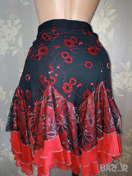 XS- Пола за танци  в едно с боксерки , снимка 1