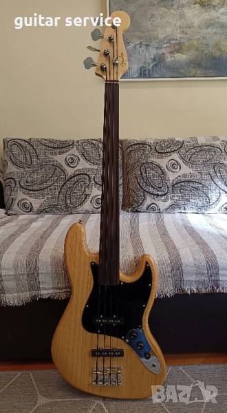 Фретлес бас, лютиерски, снимка 1