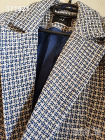 Дамско плътно сако М-Л, снимка 2 - Сака - 51709156