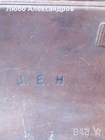 Стар куфар с инициали принадлежал на известният канадски актьор и художник James Edward Harvey.(1873, снимка 7 - Антикварни и старинни предмети - 35656394