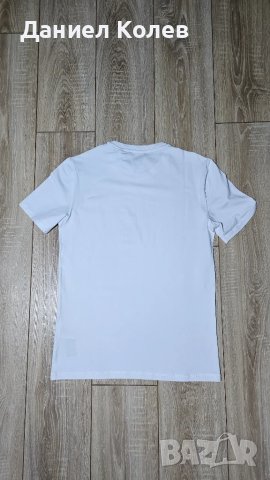 Стилна Мъжка Бяла Тениска Guess в размер М, снимка 5 - Тениски - 51104309