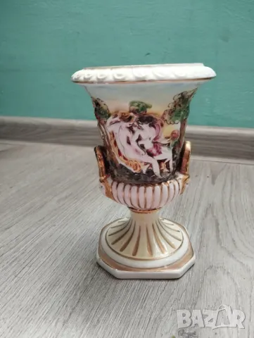 Порцеланова купа,бонбониера