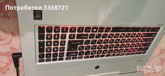 Лаптоп 17", MSI MS-1773, снимка 5 - Лаптопи за работа - 48377586