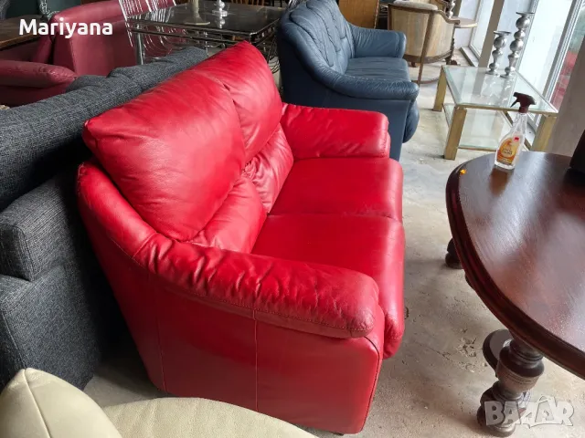 Червен кожен диван , снимка 3 - Дивани и мека мебел - 50043015