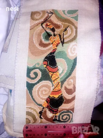 Ръчно ушит гоблен Жена , снимка 1