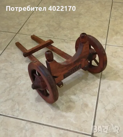 Махагонова поставка за бутилка с вино, снимка 3 - Други ценни предмети - 49725183