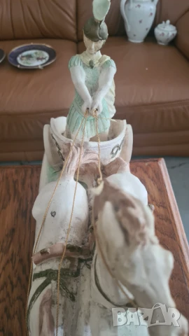 стара статуетка сувенир внос от Европа, снимка 6 - Декорация за дома - 50784524