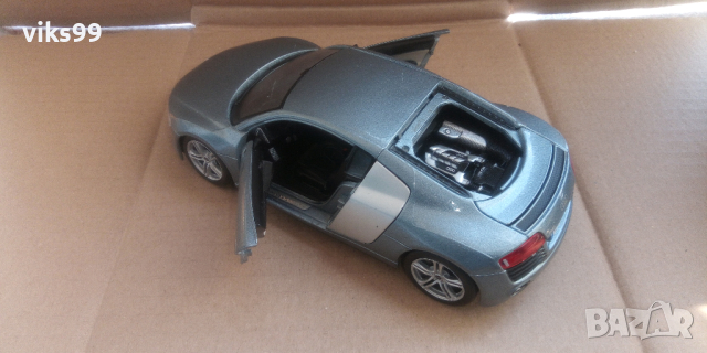 Audi R8 Maisto - Мащаб 1:24, снимка 2 - Колекции - 36667045