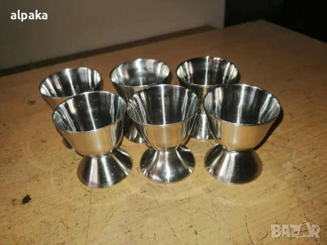 Продавам чашки за яйца, алпака