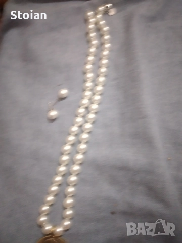 огърлица от перли +2 обици оригинални 140лв 