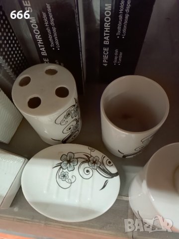 комплект за баня, снимка 2 - Други стоки за дома - 43537219