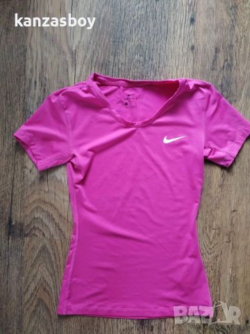 Nike Pro - страхотна дамска тениска р-р S, снимка 5 - Тениски - 51910771