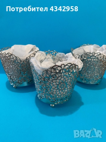 Красиви свещници.