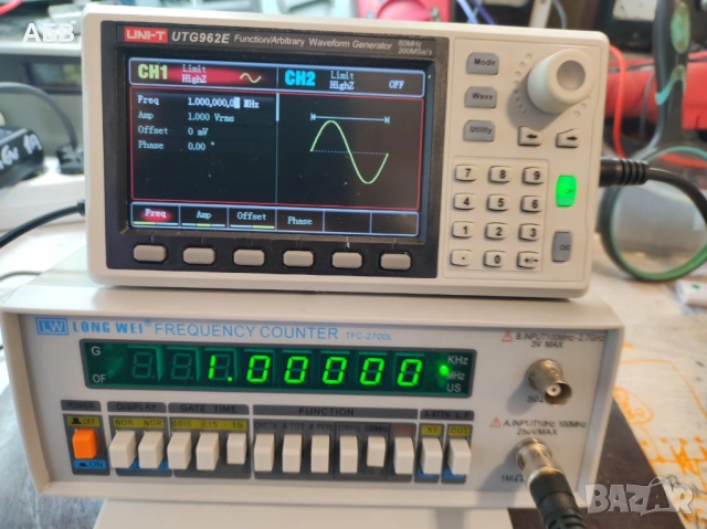 Продава се чисто нов професионален честотомер / брояч до 2700МХц, снимка 8 - Друга електроника - 53474143