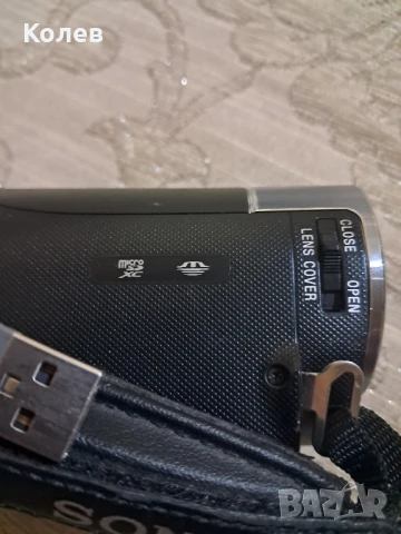 HD Видеокамера Sony HDR CX240E, снимка 11 - Камери - 51267234