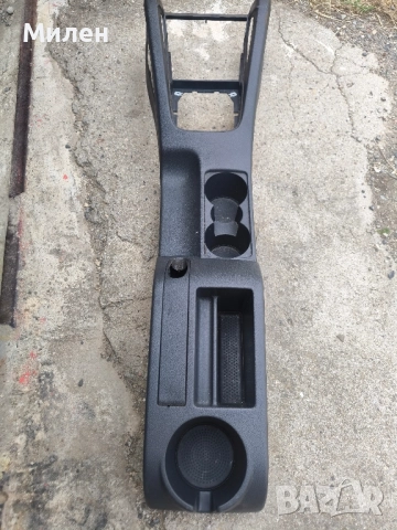 Централна конзола за голф 5 , снимка 2 - Части - 51706755