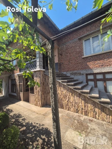 Къща с дворно място в с.Бисер, снимка 6 - Къщи - 51000115