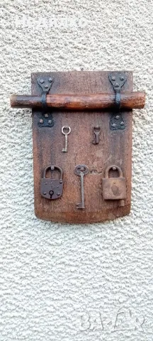 Стара,200 годишна дъбова закачалка