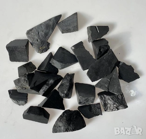 Натурален Добив Естествен Шунгит Най-Старият Минерал на Земята Фулерен Минерал с Естествен Произход, снимка 5 - Колекции - 53230692