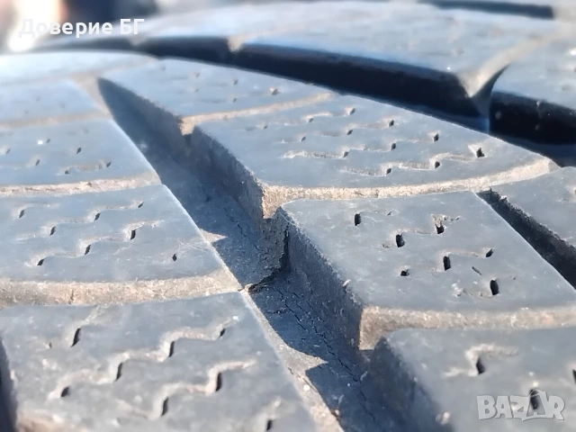 Гуми 215 60 17 Пирели Pirelli 4 броя.Нов внос. Не са нови!