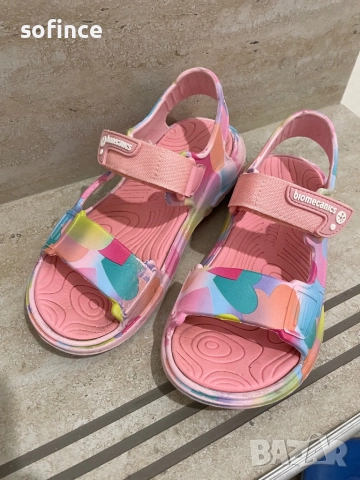 Сандали за момиче biomechanics, снимка 4 - Детски обувки - 52300228