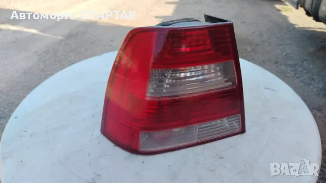 Ляв и десен стоп за Volkswagen Jetta A4 2000-2007, снимка 2 - Части - 47284879