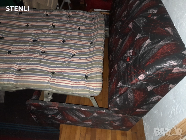 Продавам разтегателен диван,  двойка, снимка 7 - Дивани и мека мебел - 52643873