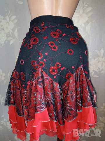 XS- Пола за танци  в едно с боксерки , снимка 1